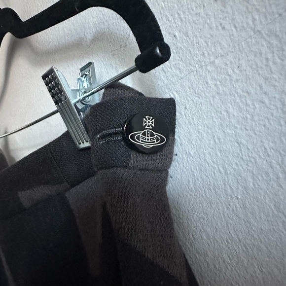 Vivienne Westwood red label wool asymmetrical mini skirt. Size US S. - Picture 6 of 8